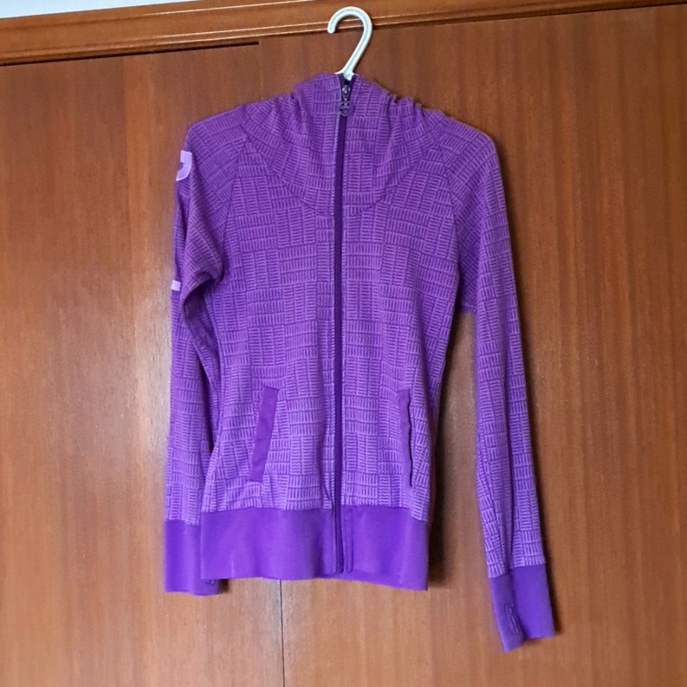 BENCH Sweater